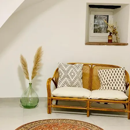 Le Tilleul De La Vallee Noble Apartment