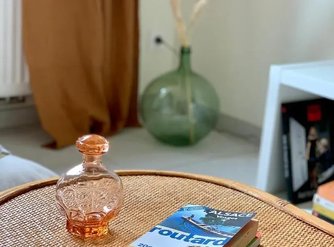 아파트 Le Tilleul De La Vallee Noble 웨스트할튼